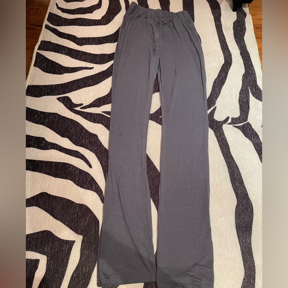 Misguided flair leggings with slit